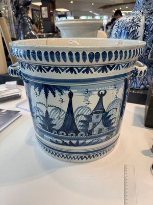 A large blue and white jardinière with landscape design, Nevers, 18th C. — photo 1