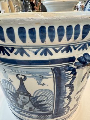 A large blue and white jardinière with landscape design, Nevers, 18th C. — photo 8