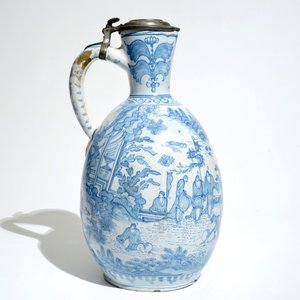 A large blue and white pewter-mounted jug, Delft or Frankfurt, 17th C. — photo 4