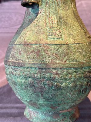 A large bronze arrow vase, 'touhu 投壺', Song/Yuan — foto 11