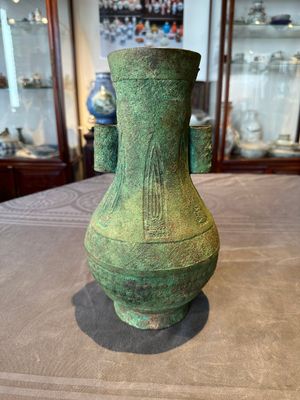 A large bronze arrow vase, 'touhu 投壺', Song/Yuan — foto 3