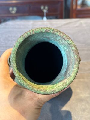 A large bronze arrow vase, 'touhu 投壺', Song/Yuan — foto 5