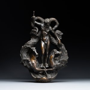 A large bronze door knocker with Neptune and two winged horses, Venice, 19th C. — photo 1