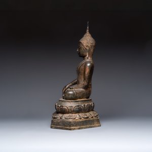 A large bronze seated Buddha Shakyamuni, Thailand, 20th C. — foto 3