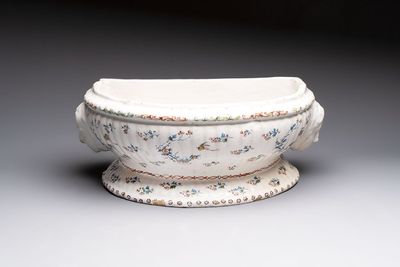 A large Brussels faience 'A la Haie Fleurie' water basin, 18th C.