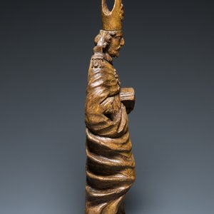 A large carved oak sculpture of a bishop, Flanders, 16th C. — photo 3