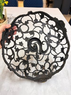 A large Chinese archaistic bronze 'Dragon' stand, Ming — photo 11