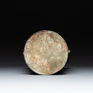 A large Chinese archaistic bronze wine vessel, 'you 卣', Ming — 照片 7