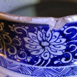 A large Chinese blue and white baluster jar and cover, Kangxi — photo 14