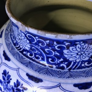 A large Chinese blue and white baluster jar and cover, Kangxi — photo 15
