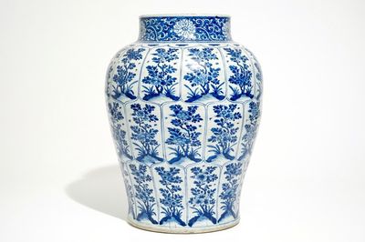 A large Chinese blue and white baluster vase with floral design, Kangxi