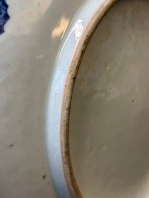 A large Chinese blue and white 'bats and longevity' dish, 19th C. — 照片 10