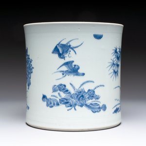 A large Chinese blue and white 'birds, bamboo and flowers' brush pot, Transitional period — foto 4