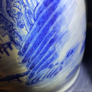 A large Chinese blue and white bottle vase, 19th C. — photo 14