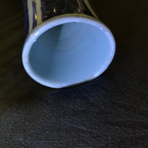 A large Chinese blue and white bottle vase with birds in a landscape, Wanli — 照片 8