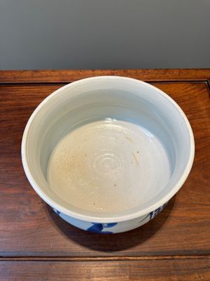 A large Chinese blue and white 'Buddhist' censer, Kangxi — photo 5