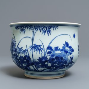A large Chinese blue and white censer with birds among blossoms, Transitional period — 照片 3