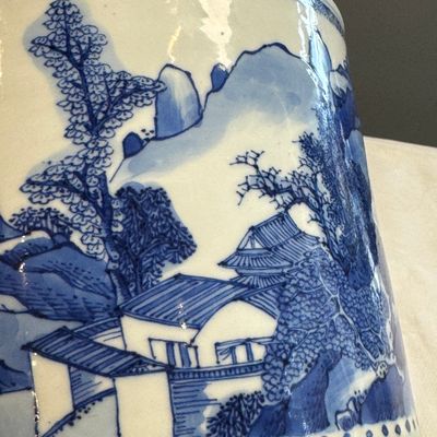  A large Chinese blue and white cylindrical tripod censer with figures in a landscape — photo 5