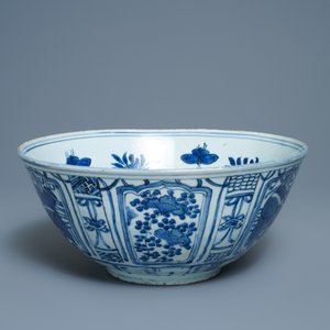 A large Chinese blue and white 'ducks' bowl, Wanli — 照片 2