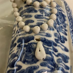 A large Chinese blue and white figure of Buddha, Fujian Huiguang mark, Republic — photo 10
