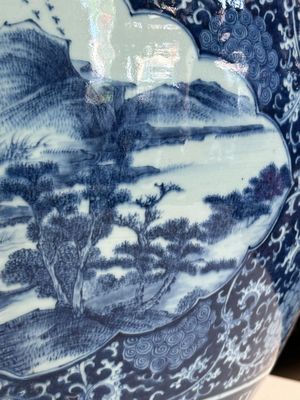A large Chinese blue and white fish bowl, Jiaqing — 照片 14