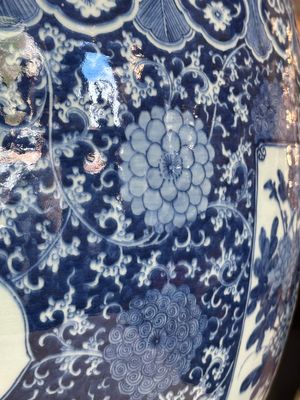 A large Chinese blue and white fish bowl, Jiaqing — 照片 8