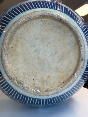 A large Chinese blue and white fish bowl, Jiaqing — photo 17