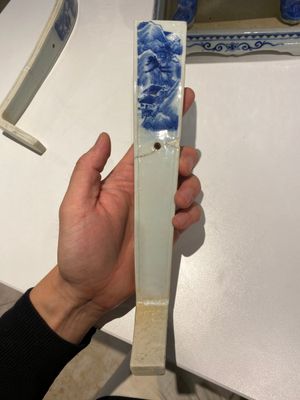 A large Chinese blue and white five-piece altar garniture, 19th C. — photo 33