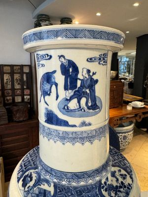 A large Chinese blue and white 'Guo Ziyi 郭子儀拜壽' rouleau vase, Kangxi — 照片 6