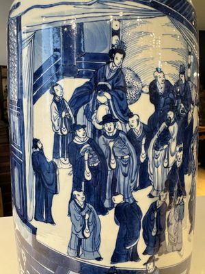 A large Chinese blue and white 'Guo Ziyi 郭子儀拜壽' rouleau vase, Kangxi — 照片 9