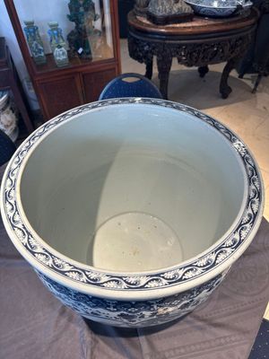 A large Chinese blue and white 'He Lu Tong Chun 鶴鹿同春' fish bowl, 19th C. — photo 17