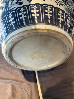 A large Chinese blue and white 'He Lu Tong Chun 鶴鹿同春' fish bowl, 19th C. — photo 22