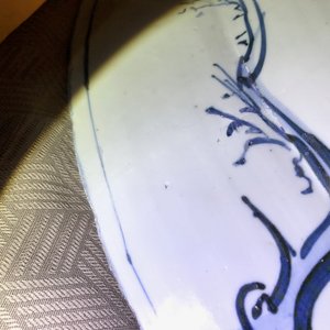 A large Chinese blue and white kraak charger with figural design, Wanli — photo 19