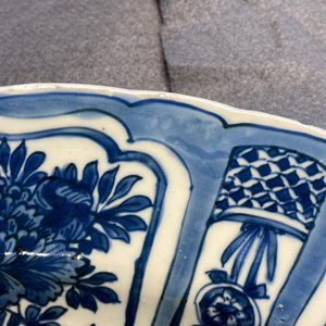 A large Chinese blue and white kraak porcelain dish with a mythical beast, Wanli — 照片 11