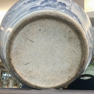 A large Chinese blue and white 'landscape' fish bowl, Qianlong — photo 52