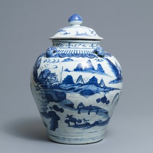 A large Chinese blue and white landscape vase and cover, Wanli — 照片 3