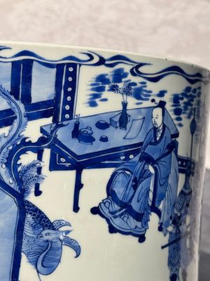 A large Chinese blue and white 'Li Jing Qu Qi 李靖娶妻' brush pot, 19th C. — photo 9