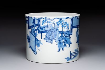 A large Chinese blue and white 'Li Jing Qu Qi 李靖娶妻' brush pot, 19th C.