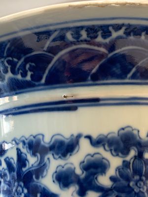 A large Chinese blue and white 'lotus and peony scroll' 'hu' vase, 19th C. — photo 18