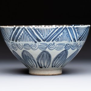 A large Chinese blue and white 'Lotus' bowl, Song Yu 松玉 mark, Anyuan Bantiantang kiln, 17th C. — photo 1