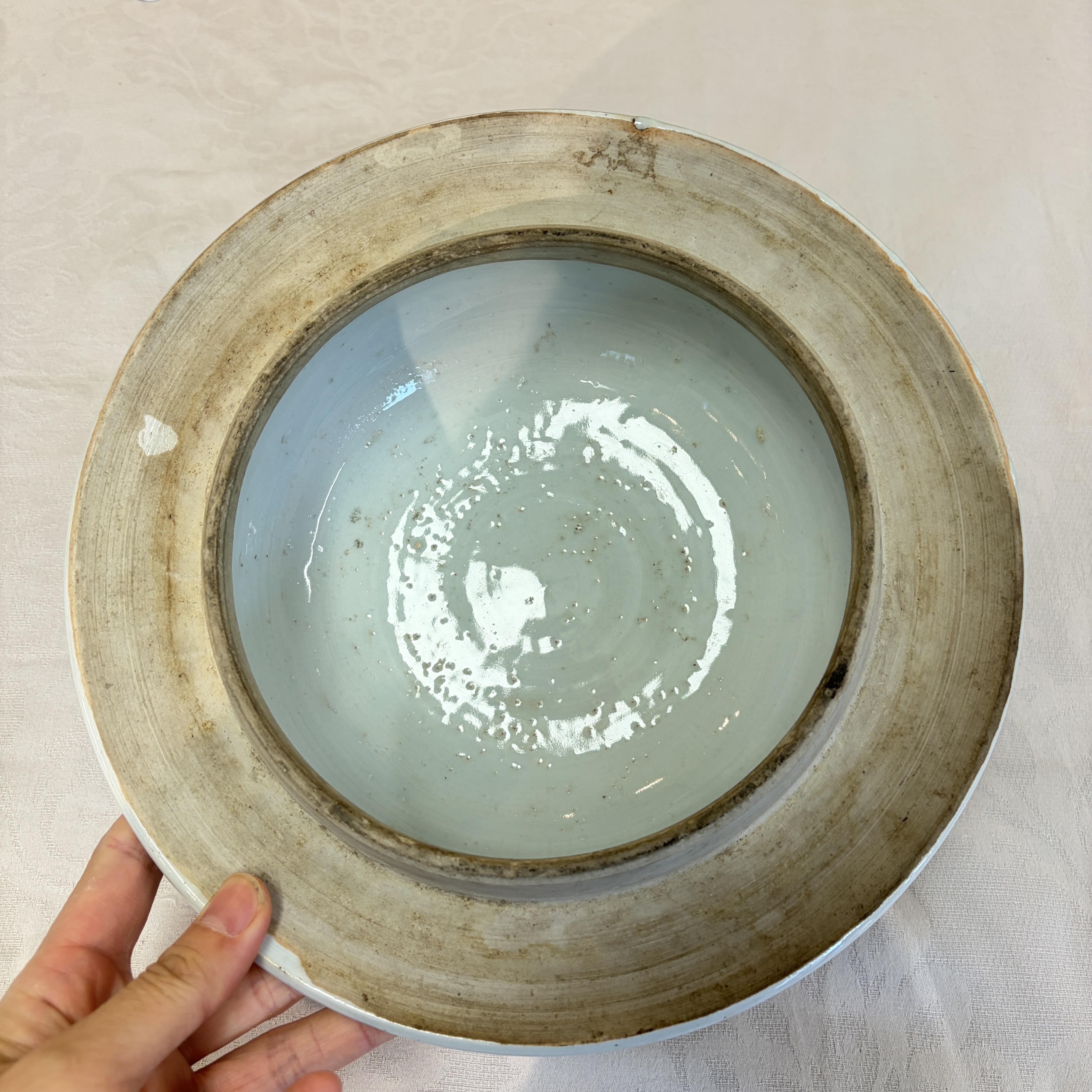 A large Chinese blue and white 'Lotus Scroll' vase and cover — photo 29