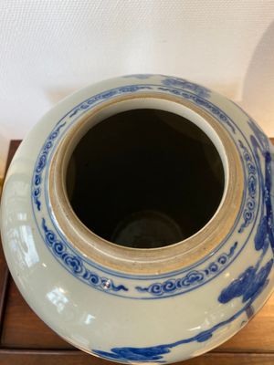A large Chinese blue and white 'narrative subject' jar and cover, 19th C. — 照片 9