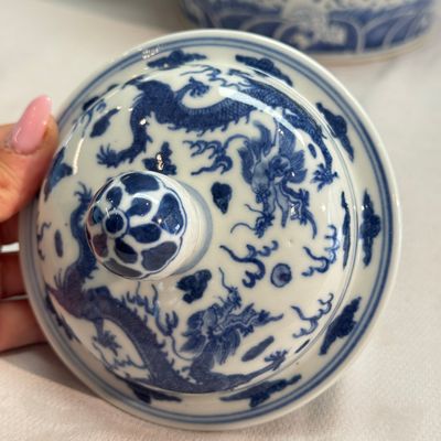 A large Chinese blue and white 'Nine Dragons' wine pot — photo 24