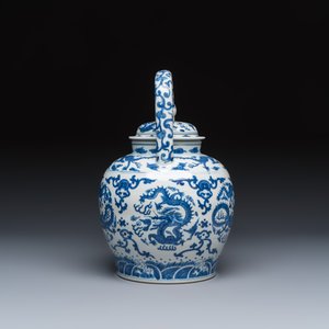 A large Chinese blue and white 'Nine Dragons' wine pot — photo 3
