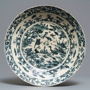 A large Chinese blue and white Swatow dish, Ming — 照片 1