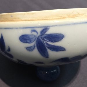 A large Chinese blue and white teapot and cover with peacocks, Kangxi — 照片 11