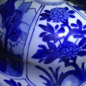 A large Chinese blue and white three-piece garniture with landscape and floral panels, Kangxi — photo 11