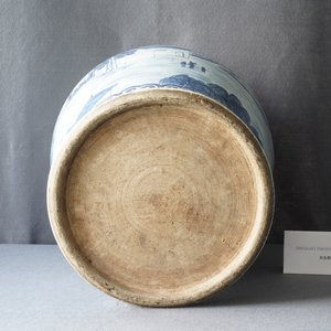 A large Chinese blue and white vase and cover, 19th C. — 照片 10