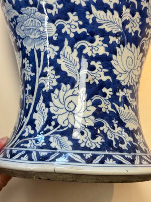 A large Chinese blue and white vase with dragons, peonies and antiquities, Johanneum mark, ex-collection of August the Strong, Kangxi — photo 20