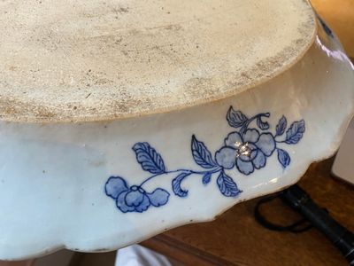 A large Chinese blue and white 'Xi Xiang Ji' dish, Qianlong — 照片 7